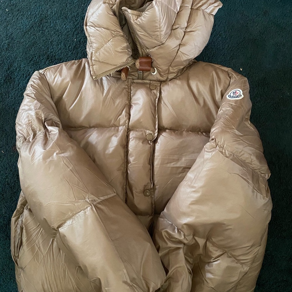 Moncler Light Brown Quilted Jacket Womans Tan Puffer Down Coat NWOT Size 2 2025